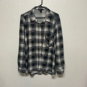 Plaid black and white top